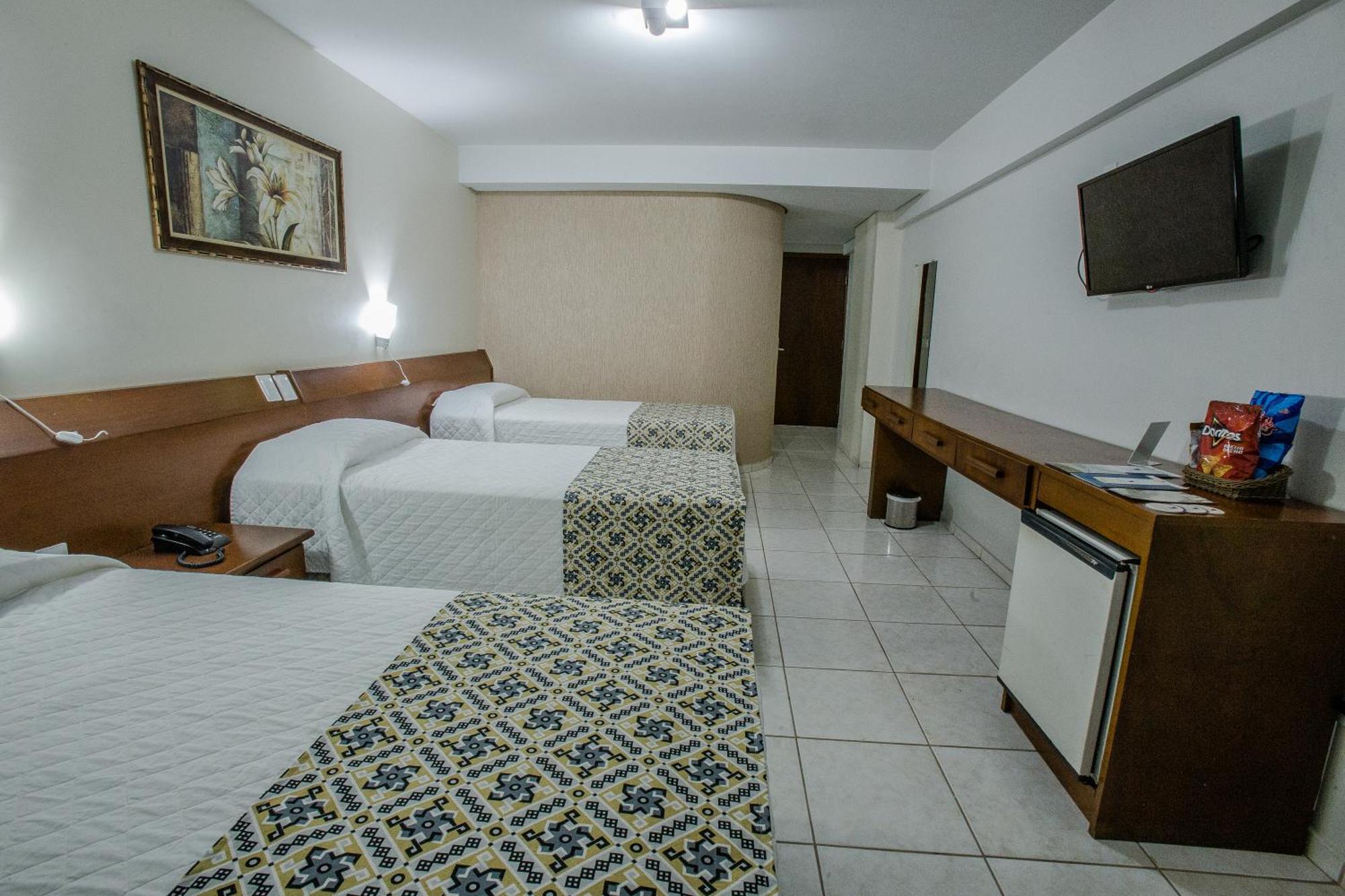 Foz Presidente Comfort Hotel Φοζ ντο Ιγκουασού Εξωτερικό φωτογραφία