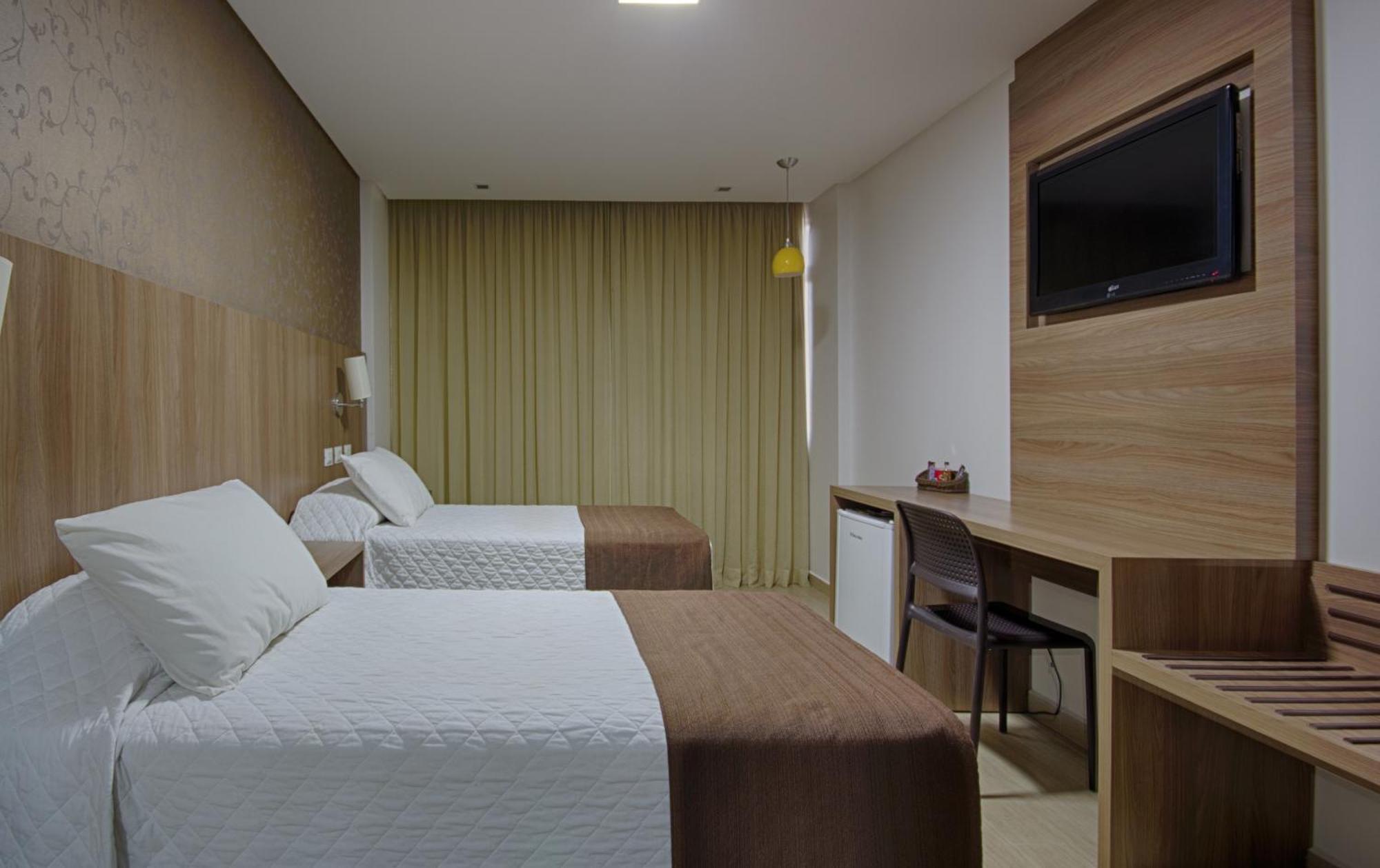 Foz Presidente Comfort Hotel Φοζ ντο Ιγκουασού Εξωτερικό φωτογραφία